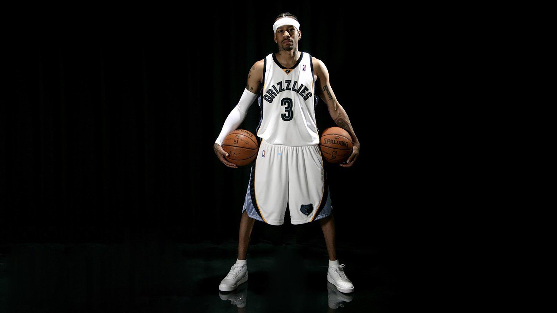 雷霆迎战火箭，官媒晒球员入场穿搭，重启停机坪时尚风潮