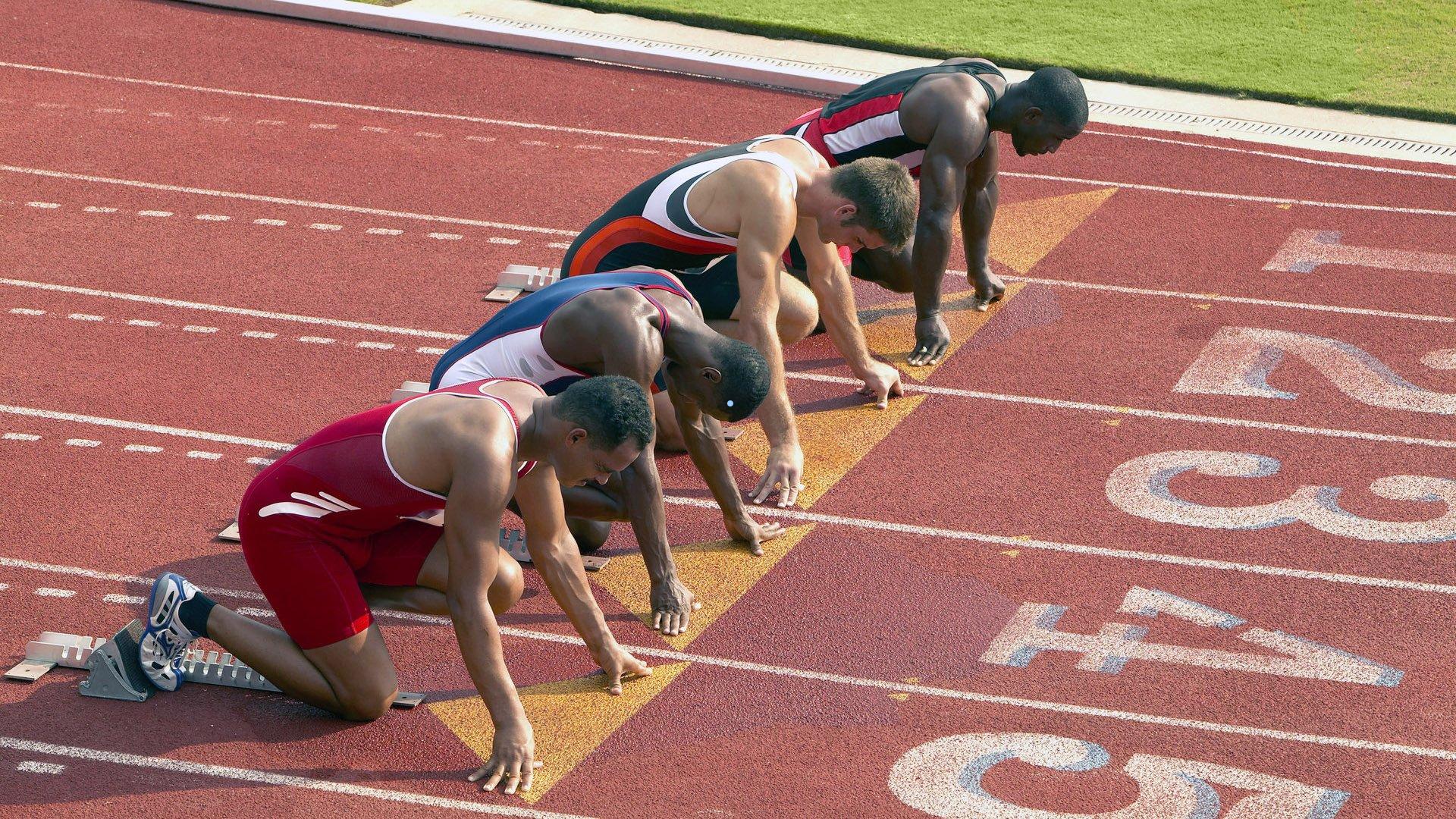 AYX SPORTS：半场通道口热聊引热议，亚马尔与尼科-威廉斯未首发下的轻松时刻